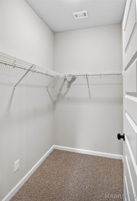 500 Meadowbrook Glen