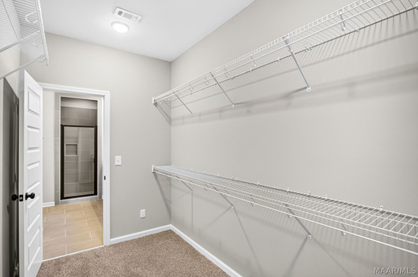 500 Meadowbrook Glen