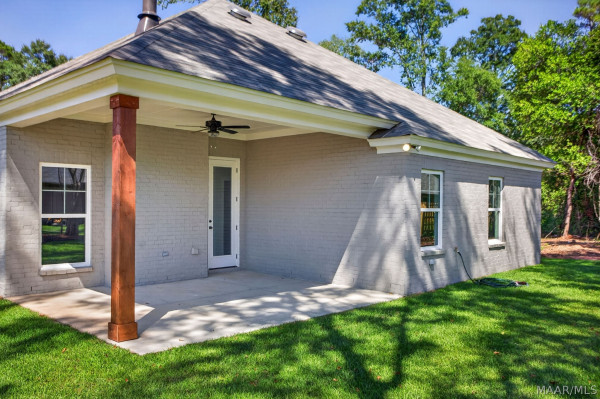 500 Meadowbrook Glen