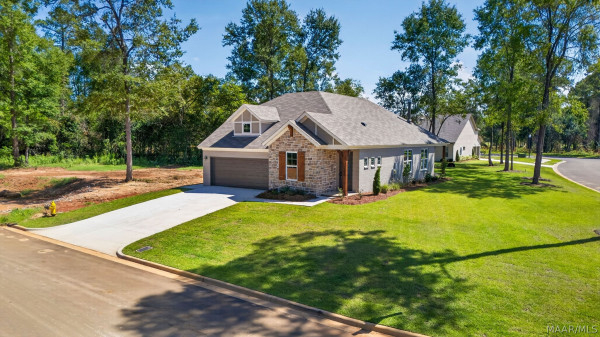 500 Meadowbrook Glen