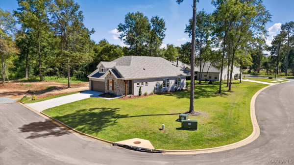 500 Meadowbrook Glen