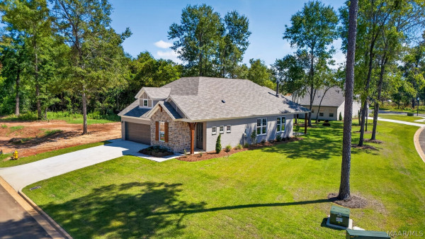 500 Meadowbrook Glen
