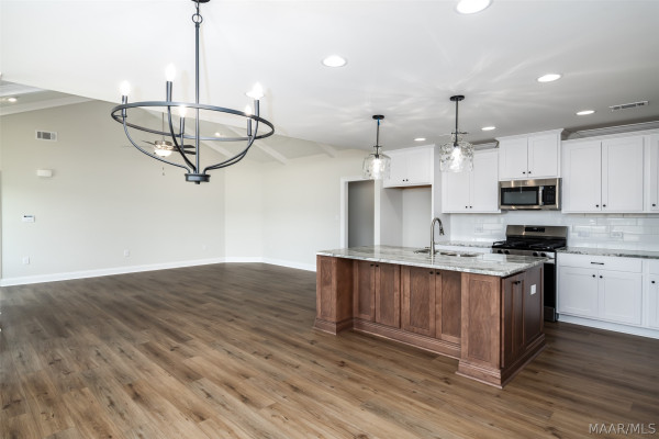 88 Stacy Starr Way