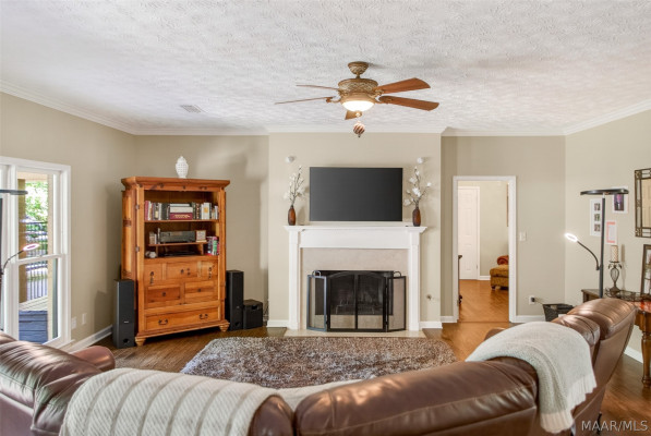 8131 Dogwood Lane