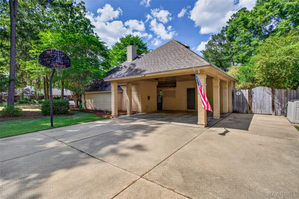 8131 Dogwood Lane