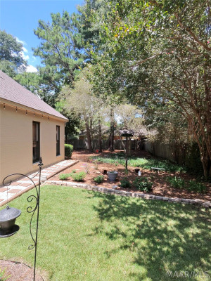 8131 Dogwood Lane