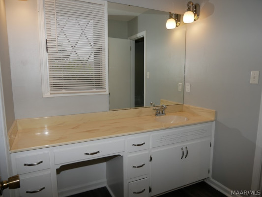 3411 Royal Carriage Drive