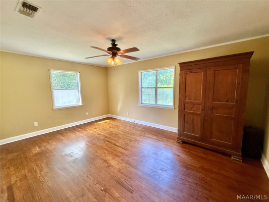 1355 N ANN Avenue