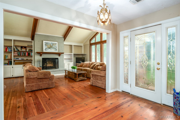 11286 Old Pike Road