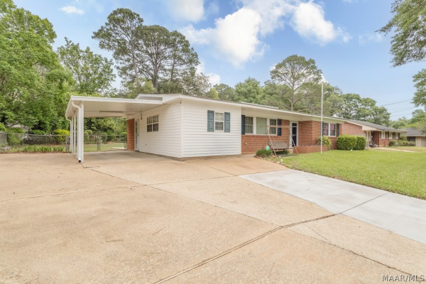 3774 WILLOW LANE Drive