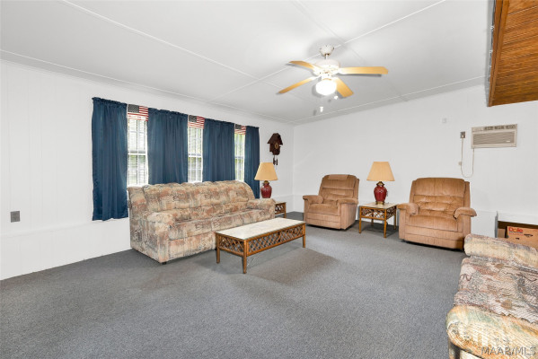 206 E Riding Road