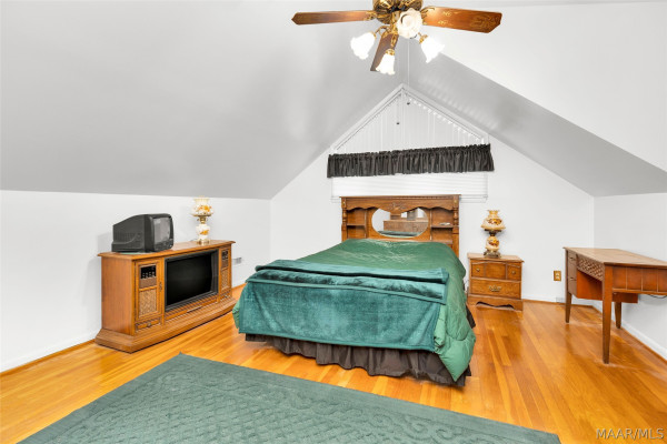 206 E Riding Road