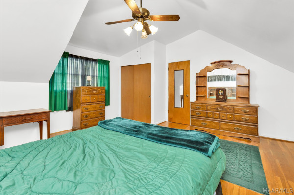 206 E Riding Road