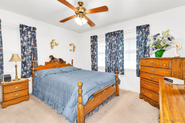 206 E Riding Road