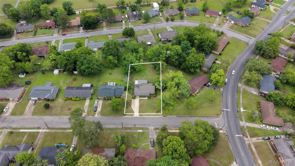 206 E Riding Road