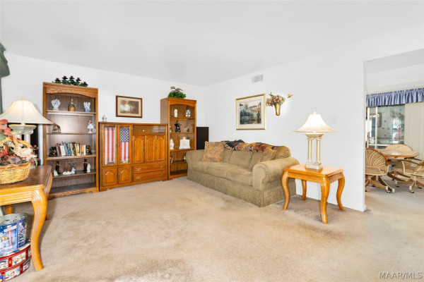 206 E Riding Road