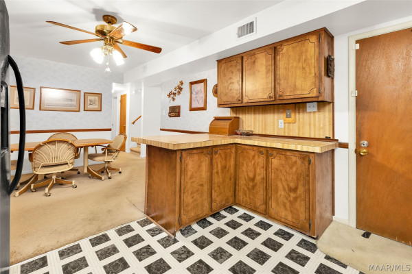 206 E Riding Road