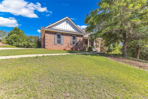 221 Doe Drive