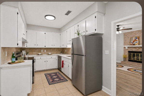 1610 Sandstone Court