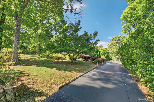 160 Reid Circle