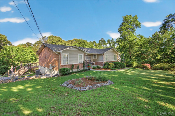 160 Reid Circle