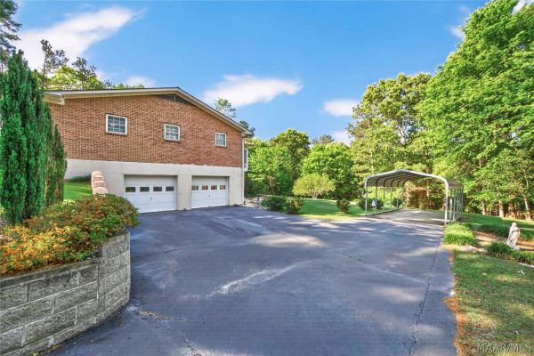 160 Reid Circle