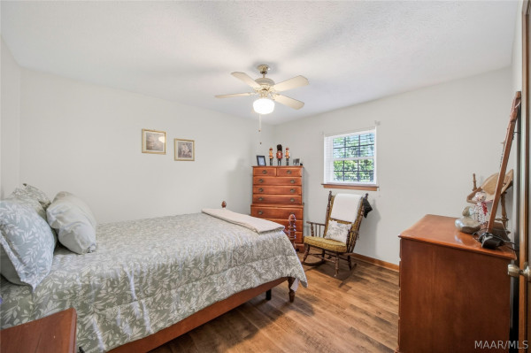 160 Reid Circle
