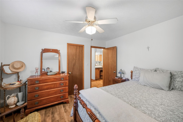 160 Reid Circle