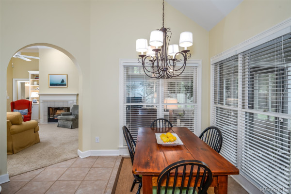 8806 Old Magnolia Way