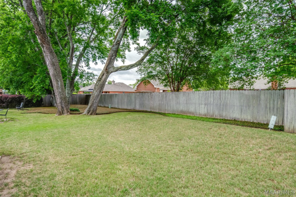8806 Old Magnolia Way