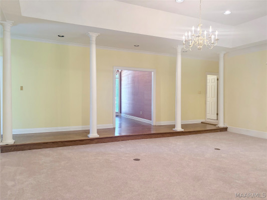 4431 Bell Chase