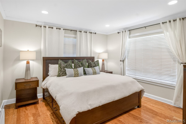 2136 Campbell Road