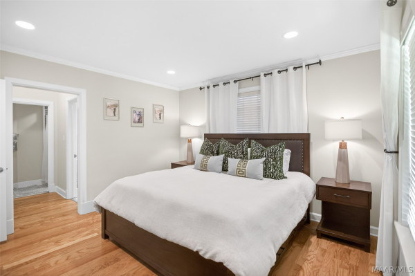 2136 Campbell Road