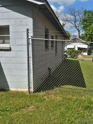 643 CLINTON Street DUPLEX