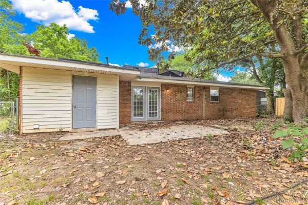 6132 Gladstone Drive