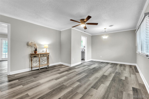 6132 Gladstone Drive