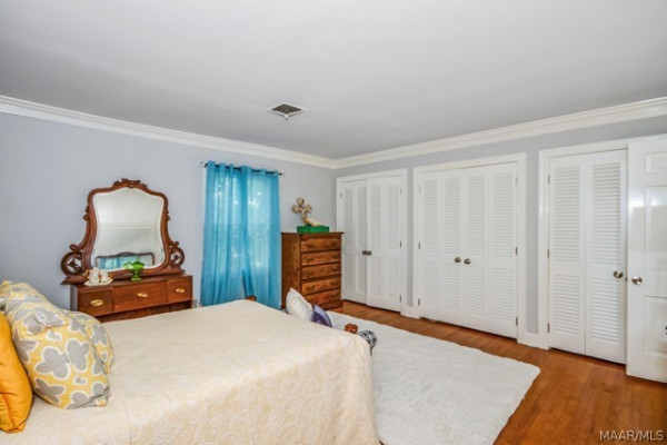 101 St Thomas Avenue