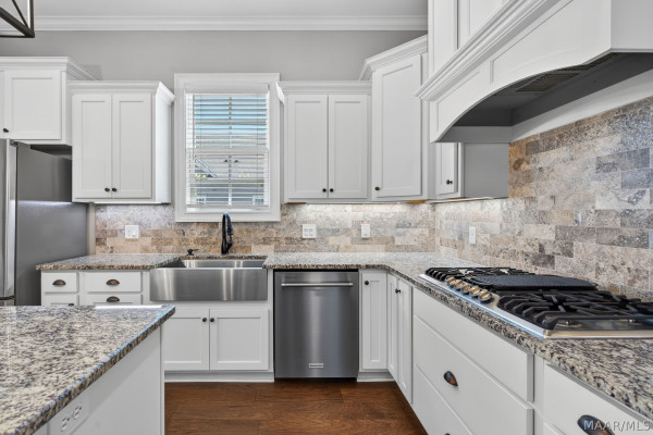111 Forest Glen Drive