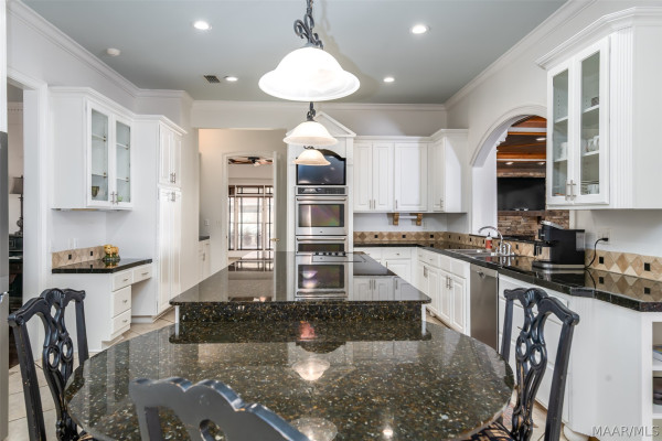 8312 Wynlakes Boulevard