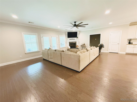1463 Trolley Road