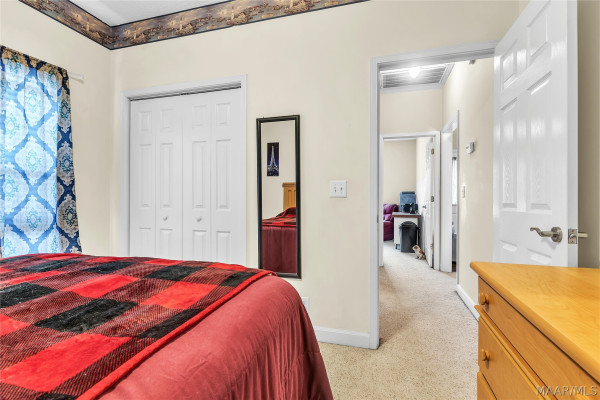 225 Twin Oaks Lane