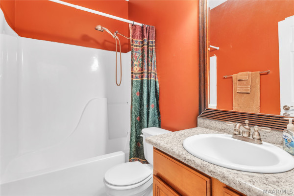 225 Twin Oaks Lane