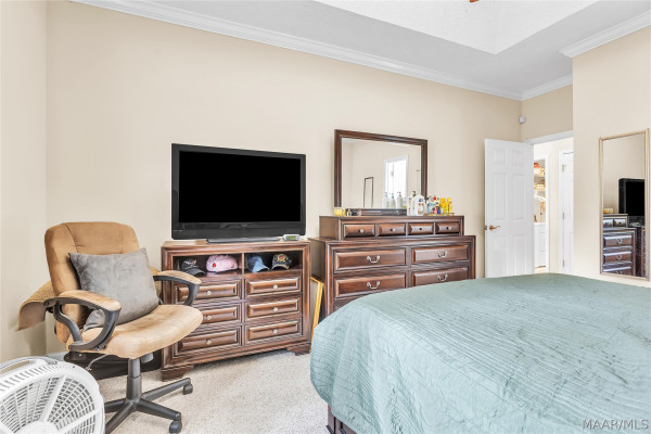 225 Twin Oaks Lane