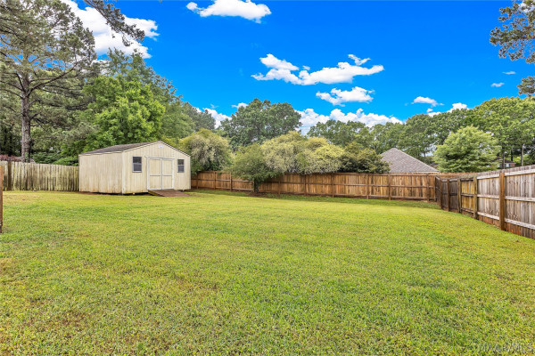 225 Twin Oaks Lane
