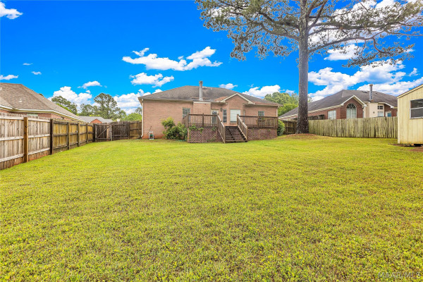 225 Twin Oaks Lane