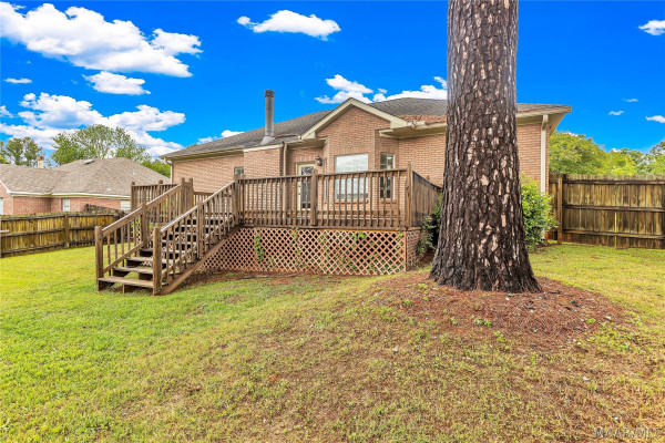 225 Twin Oaks Lane