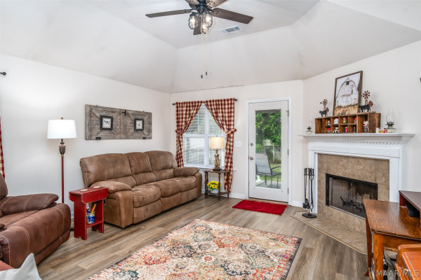 509 Glenmede Lane