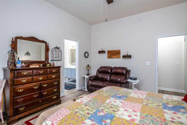 509 Glenmede Lane