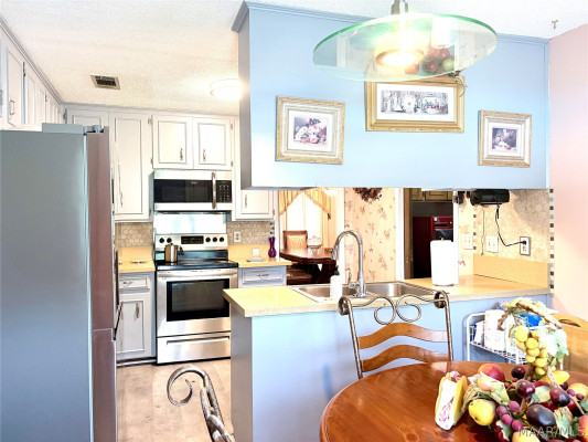 5878 Bridle Path
