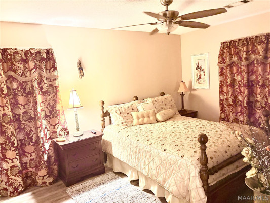 5878 Bridle Path
